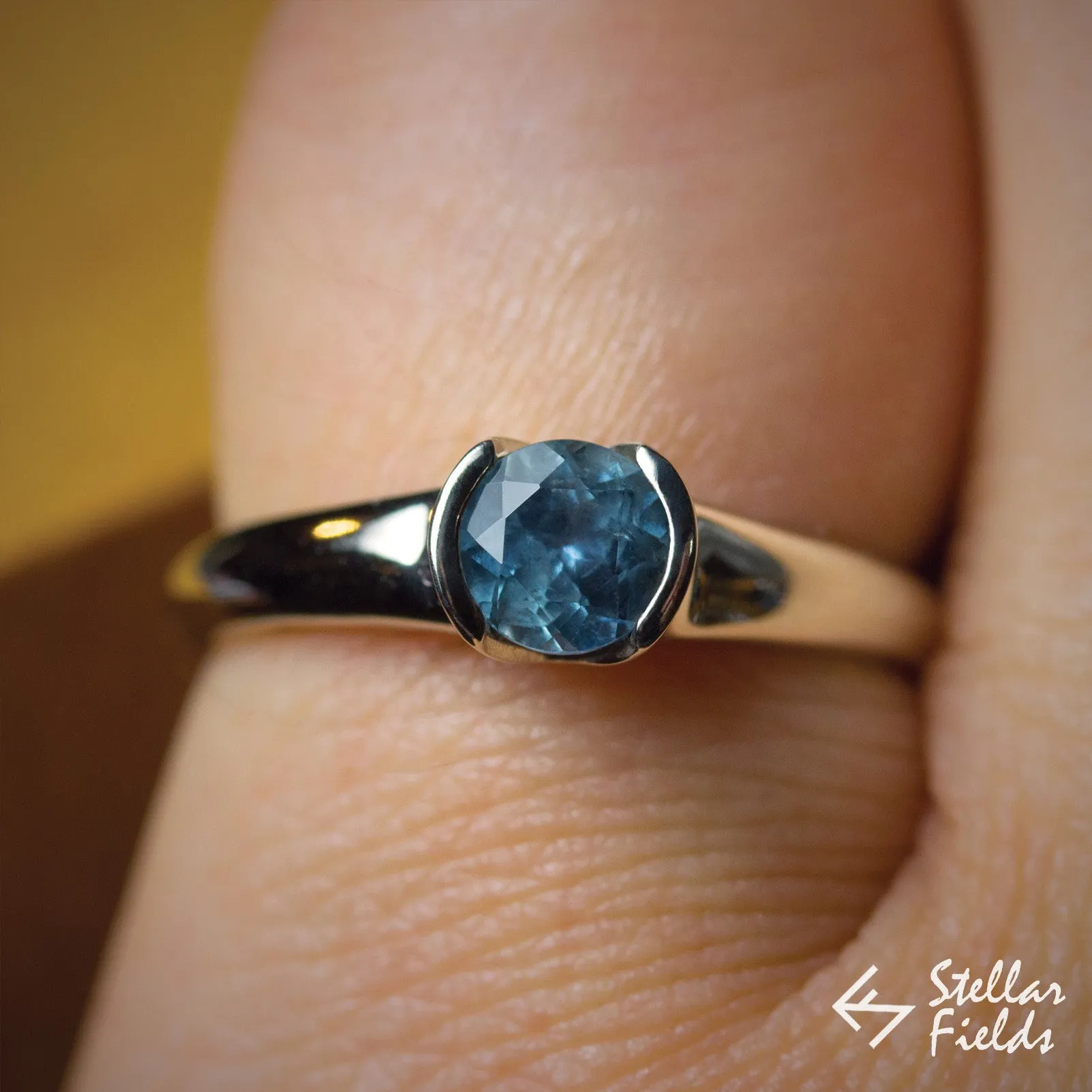 5mm Round Blue Montana Sapphire Semi Bezel Engagement Ring