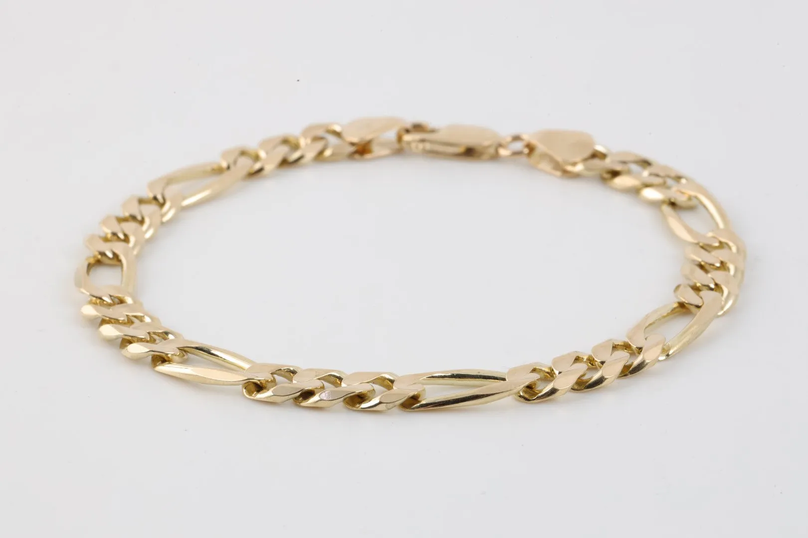 8" 14k Yellow Gold Figaro Chain Bracelet (15.63g.)