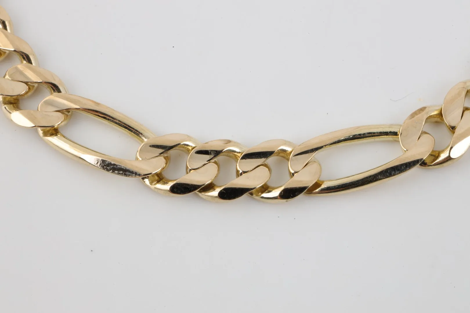 8" 14k Yellow Gold Figaro Chain Bracelet (15.63g.)