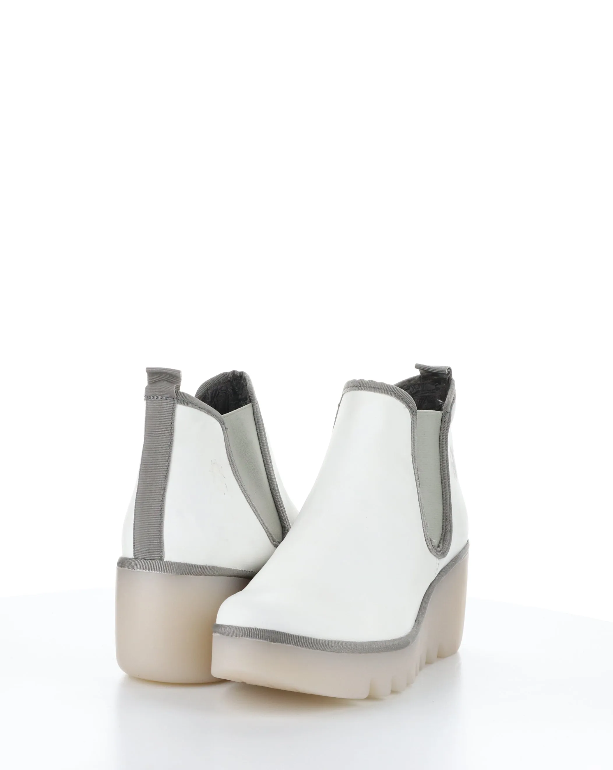 BYNE349FLY 011 WHITE Elasticated Boots