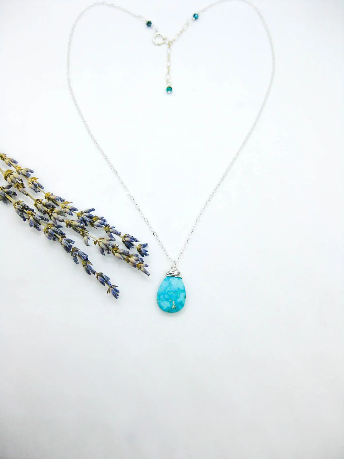 Clover: Turquoise Necklace - n640