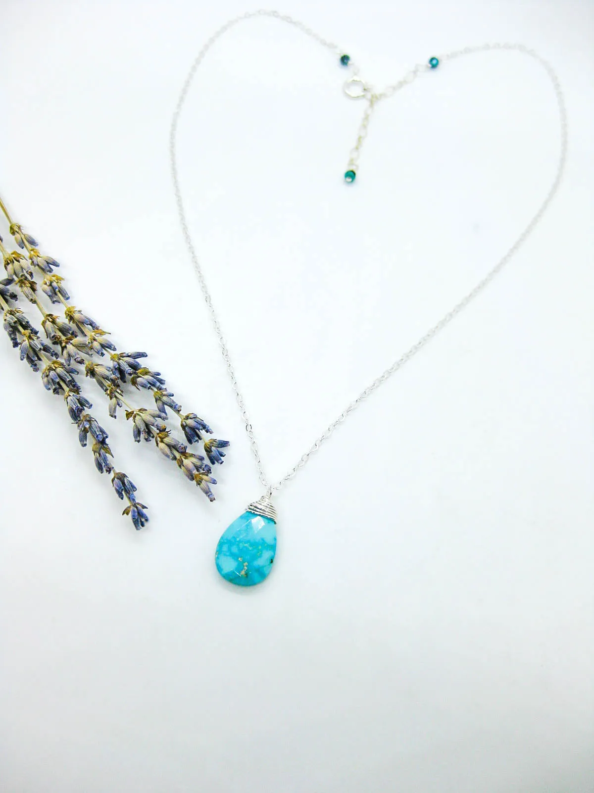 Clover: Turquoise Necklace - n640