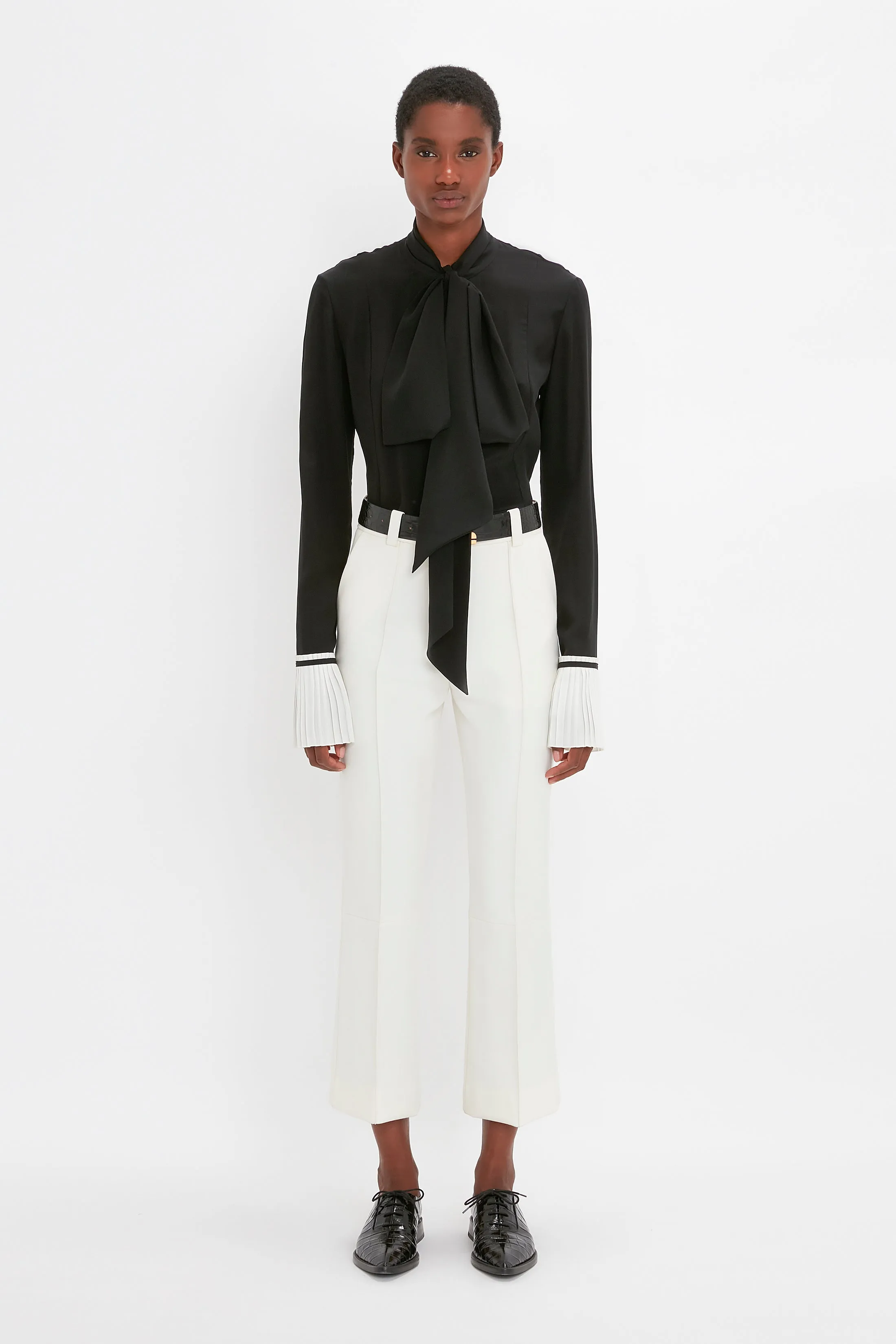 Cropped Kick Trouser In Ivory