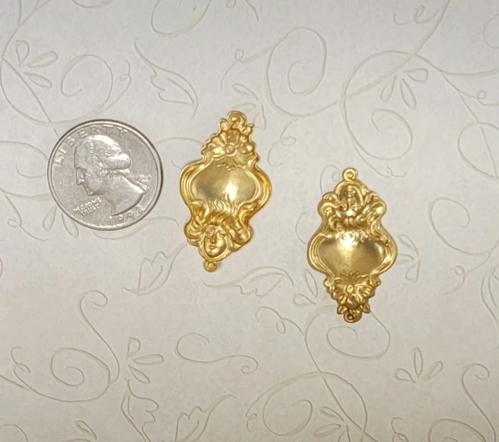 Lady Medusa Stampings x 2 - 3363FFA