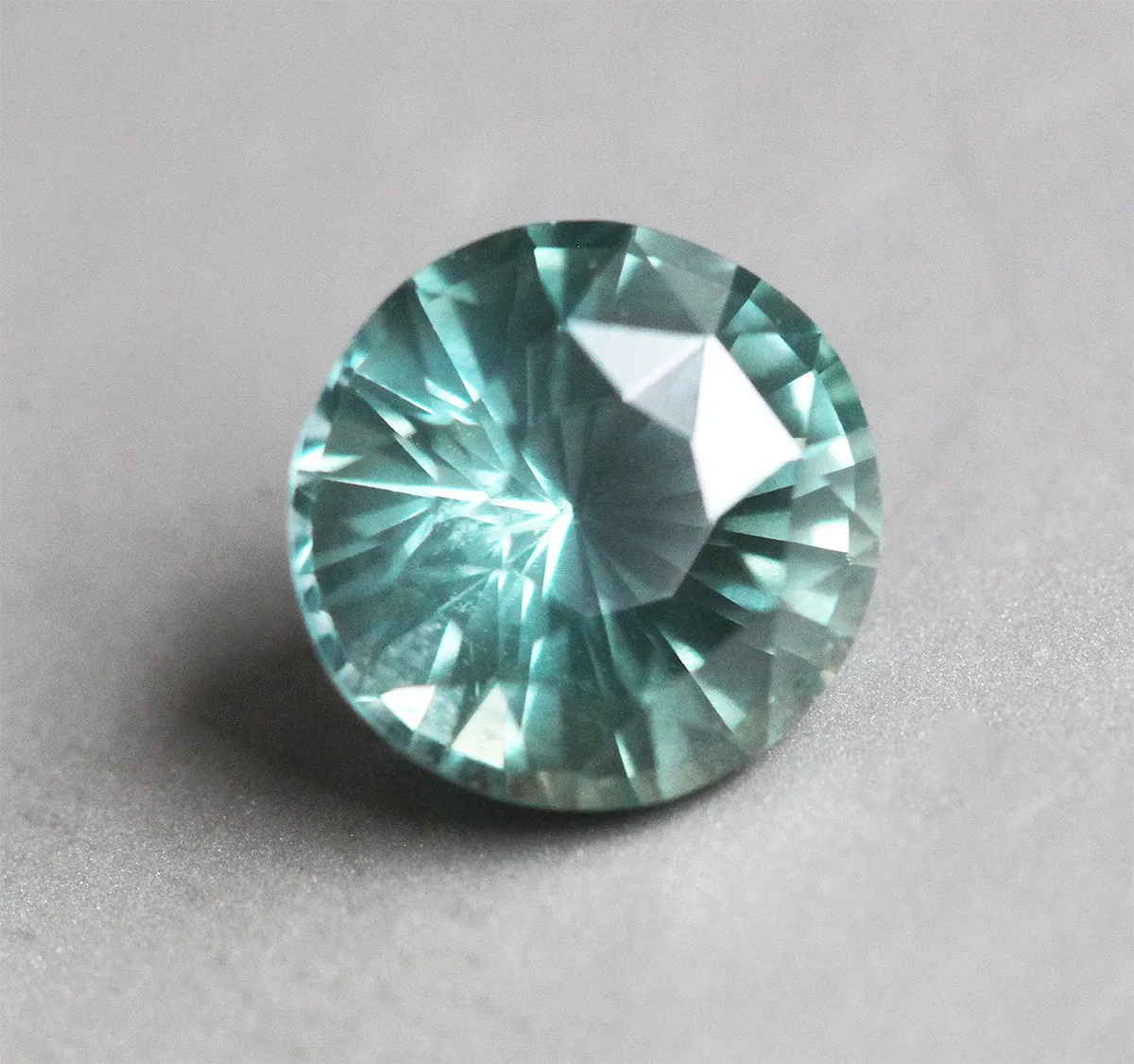 Loose 2.04 Ct Round Green Sapphire