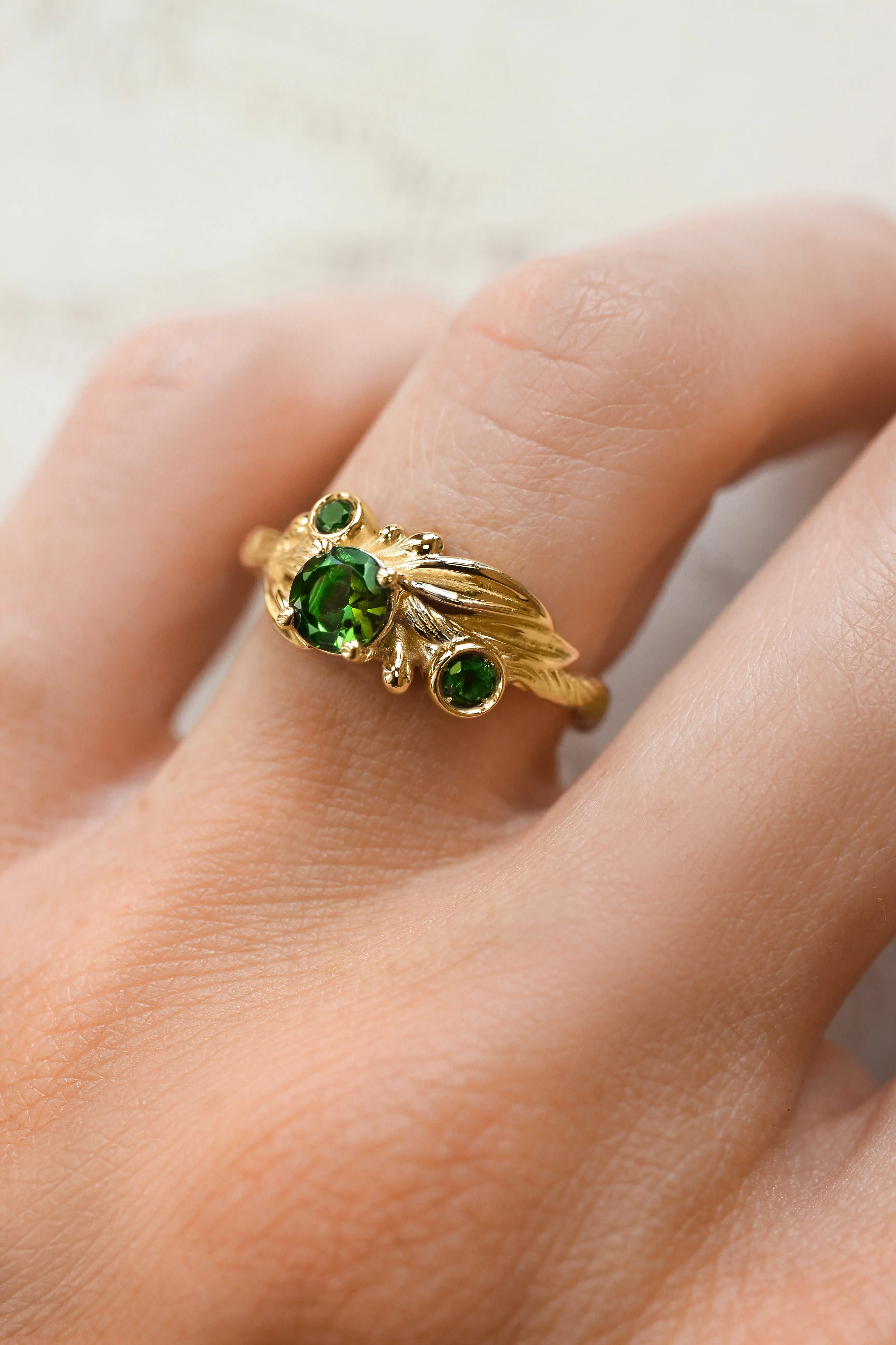 Olive branch ring with green tourmalines / Olivia