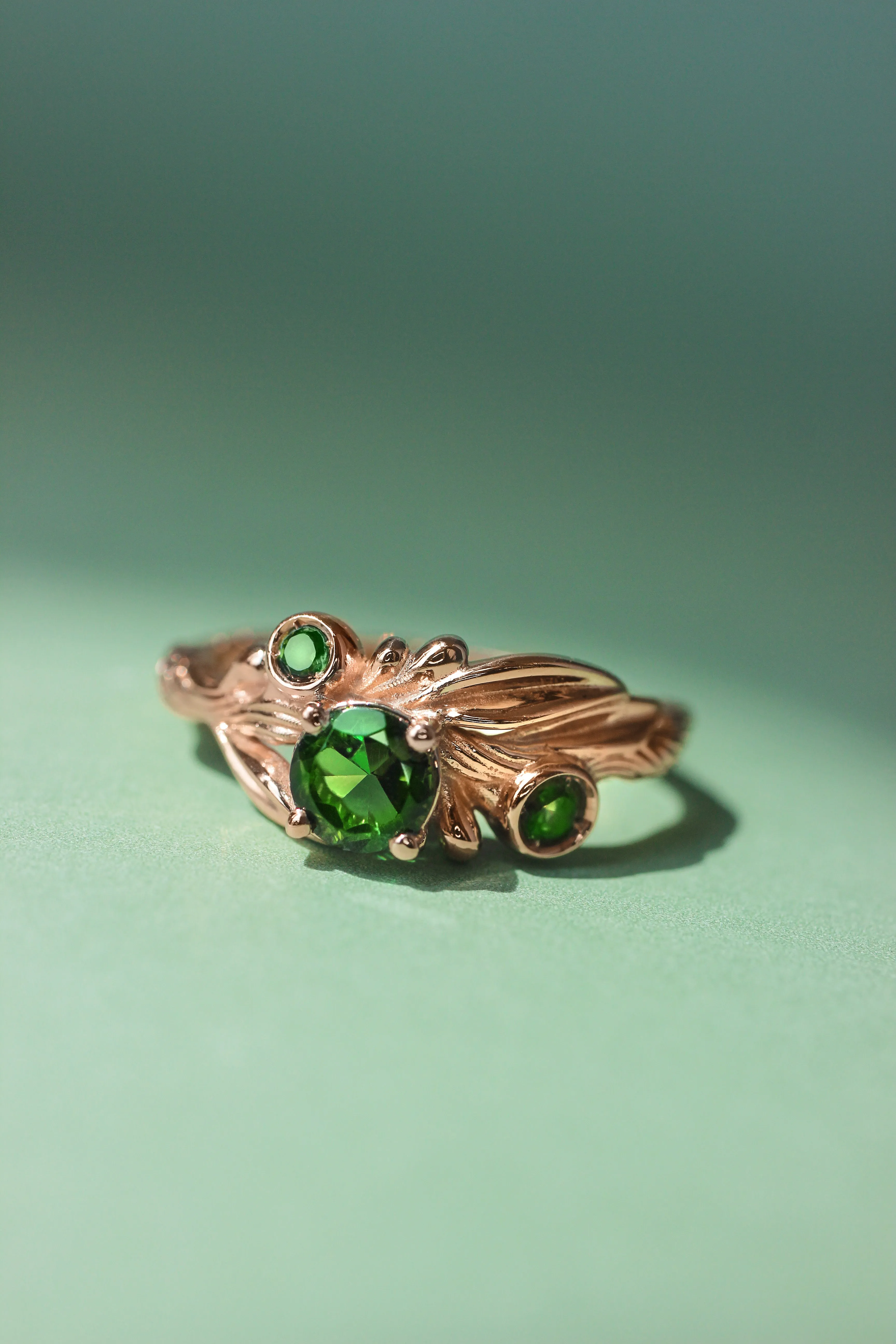 Olive branch ring with green tourmalines / Olivia