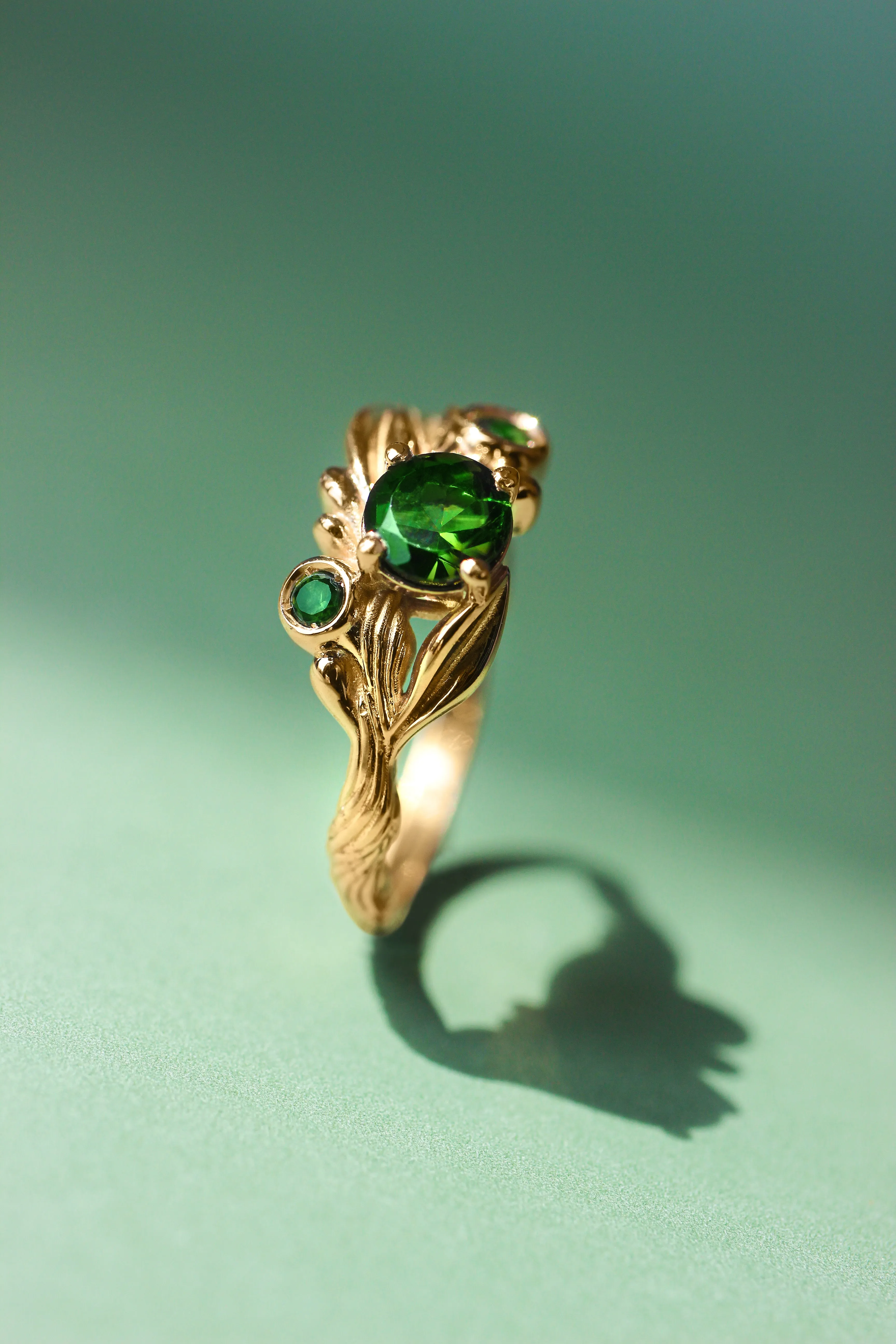 Olive branch ring with green tourmalines / Olivia