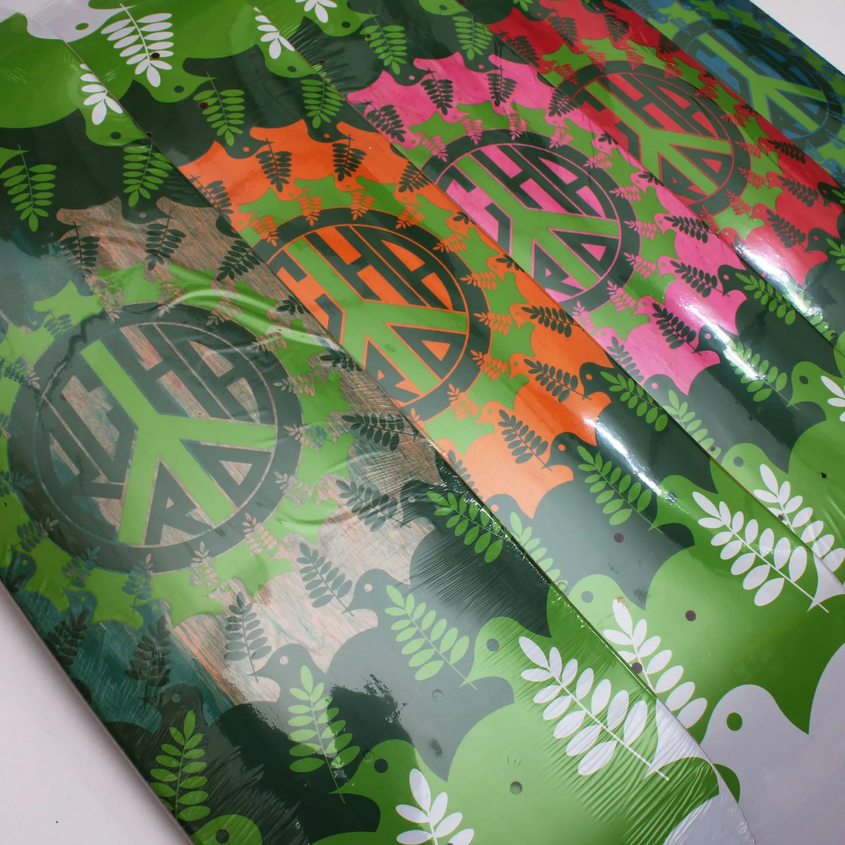 Orchard Peace by Damion Silver Deck 8.25"