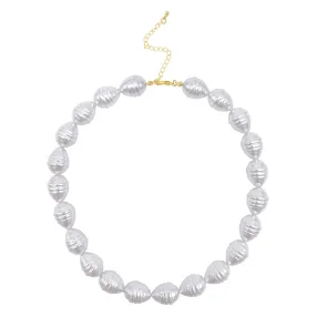 Oversized Baroque Pearl Necklace gold