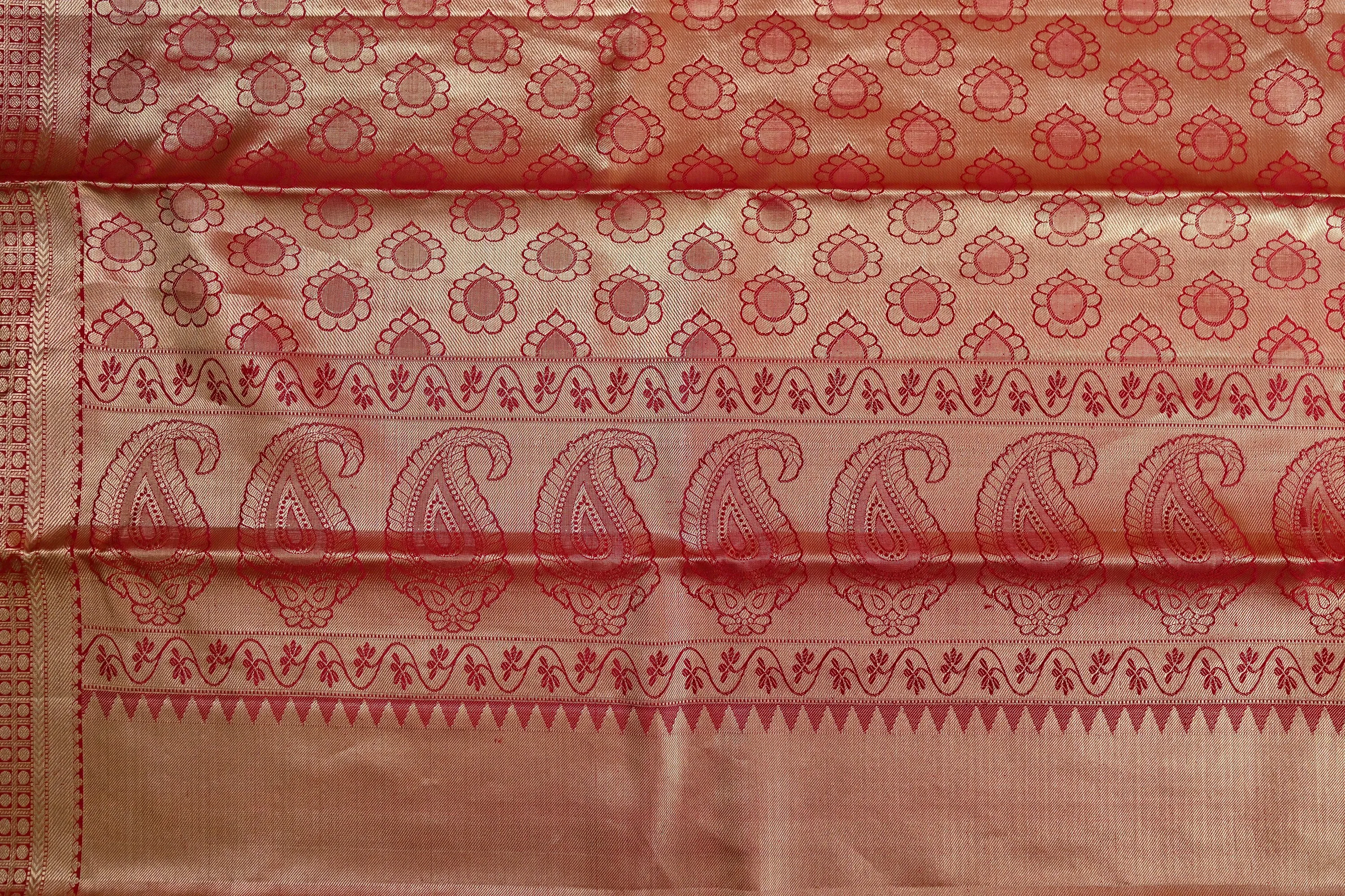 Pure Kanjivaram Tissue Pure Silk Gold zari saree