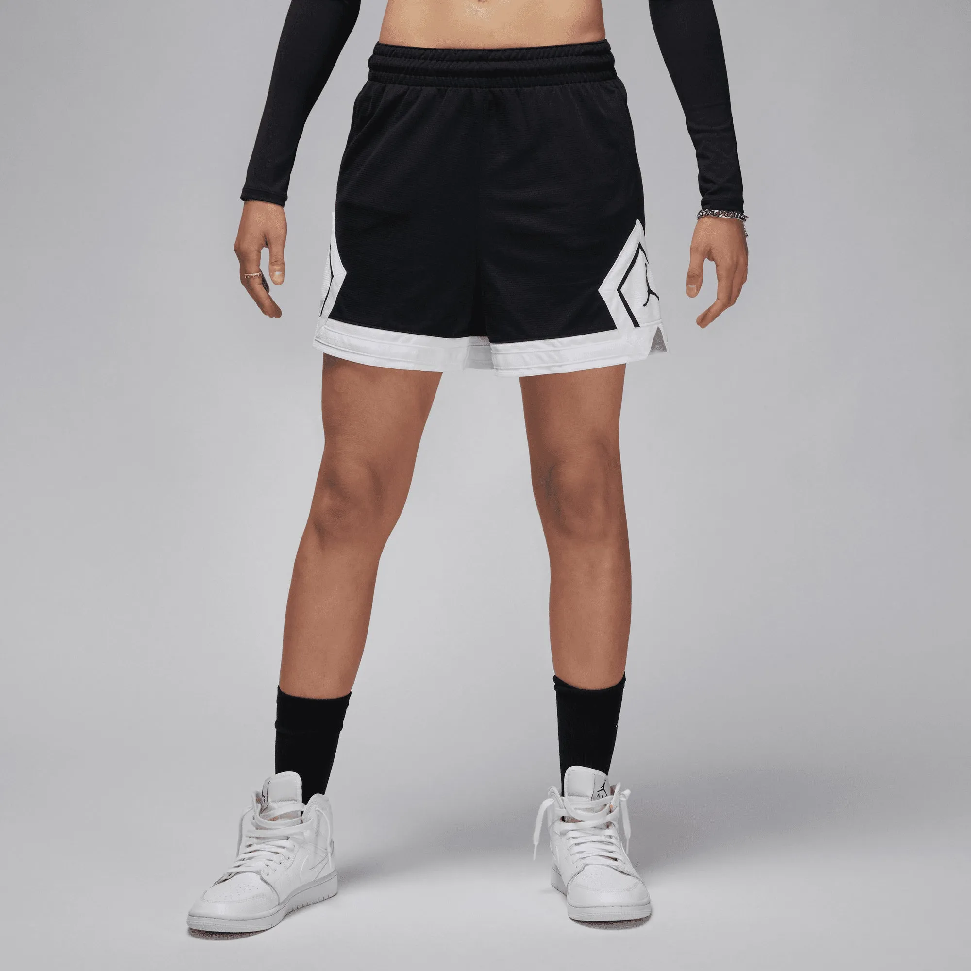 WMN'S 4 DIAMOND SHORT 'BLACK/WHITE/WHITE/BLACK'