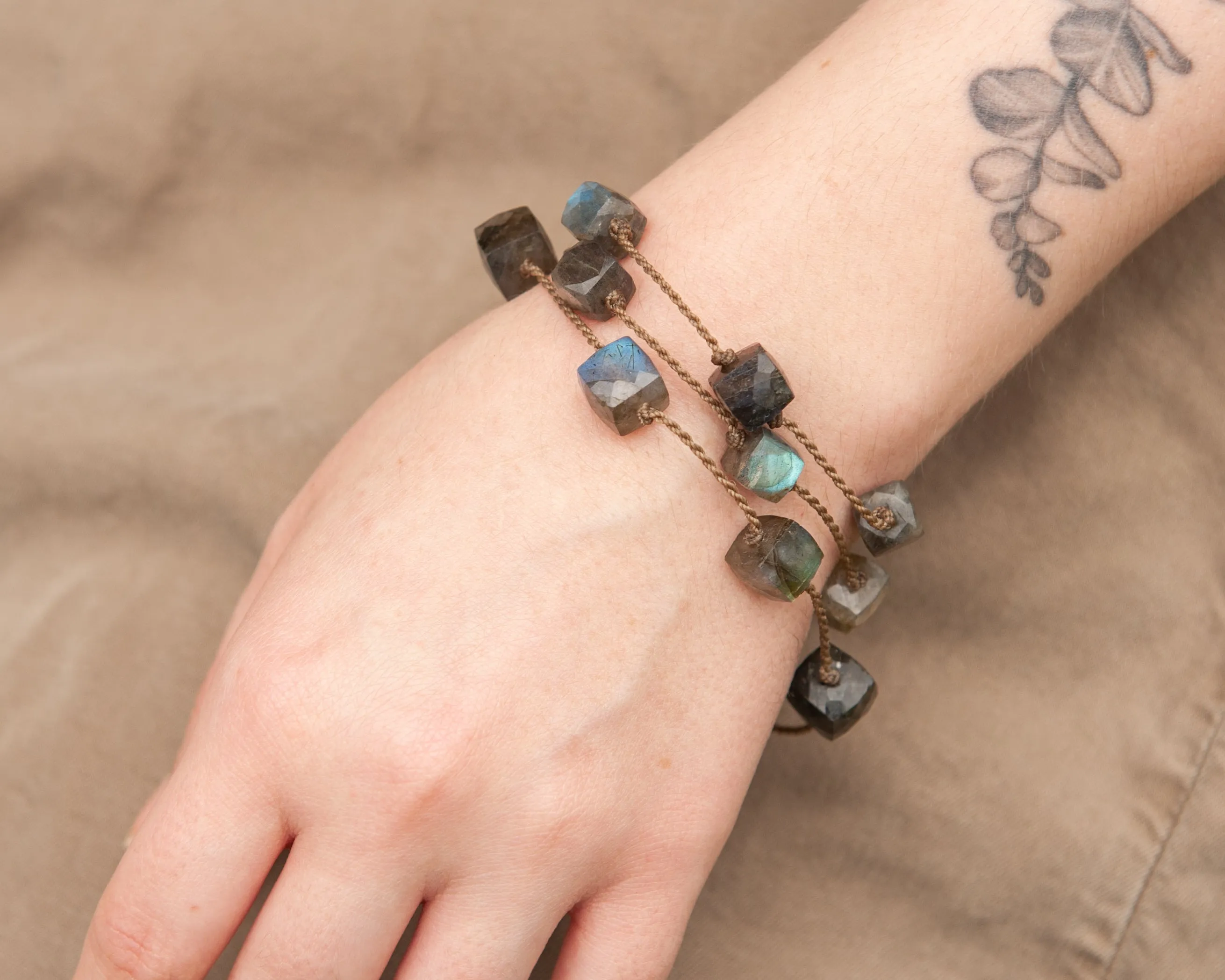 Wrap-1781-Labradorite Cube Large