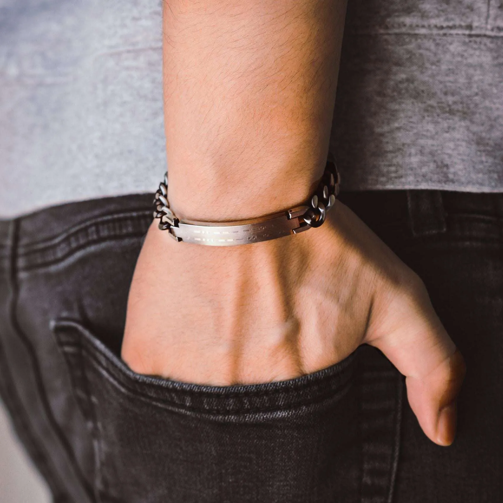 ZAYNE - ENGRAVED MORSE CODE BRACELET